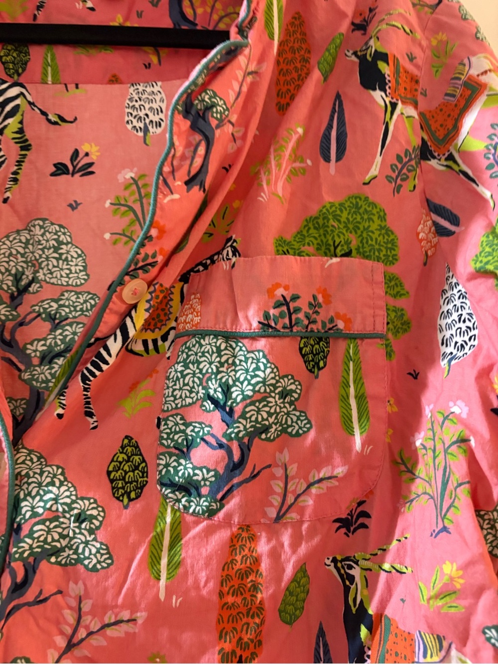 Printfresh Pink Button-Up Shirt with Tropical Animal Print - Picture 4 of 6